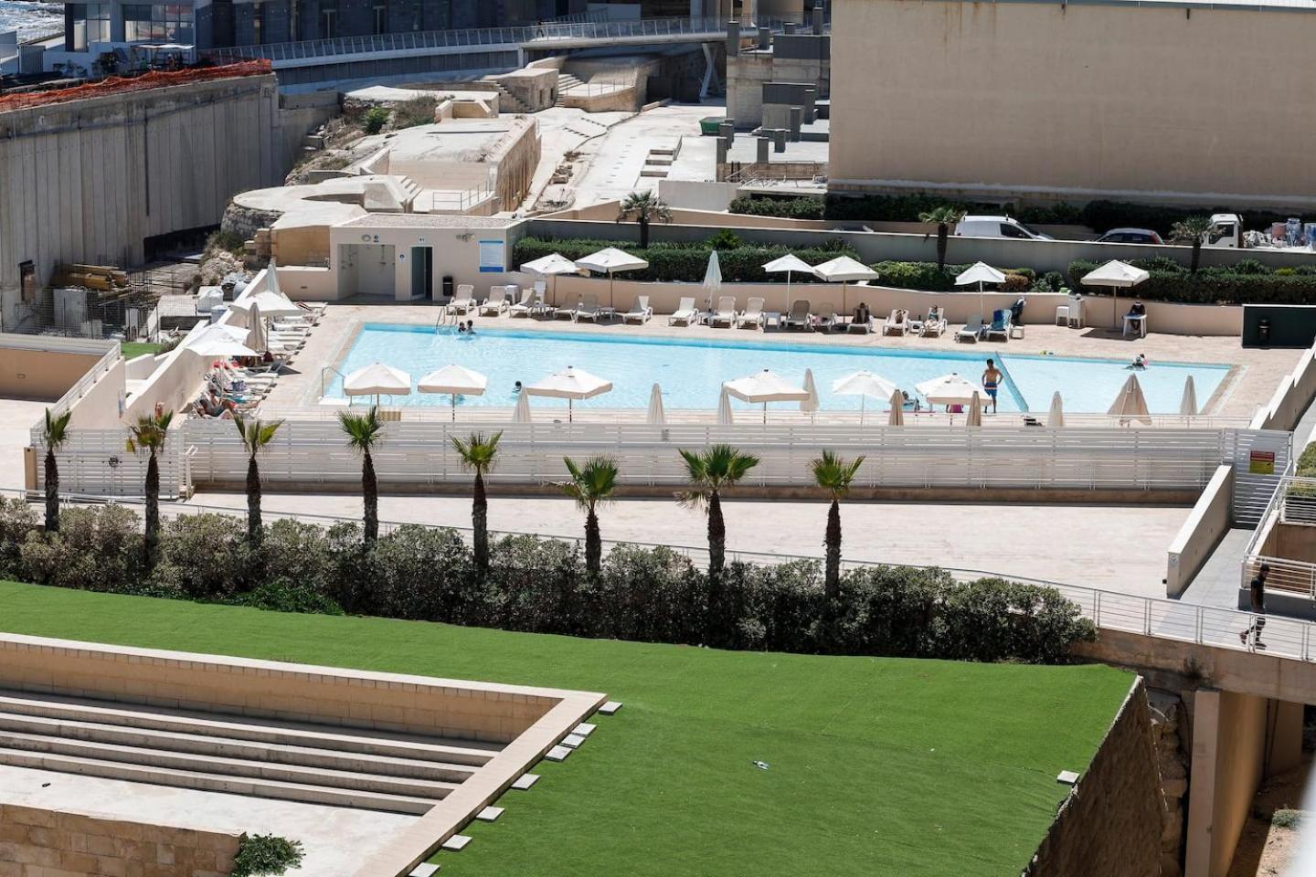 Fort Cambridge Apartments By Homely Sliema Exterior foto