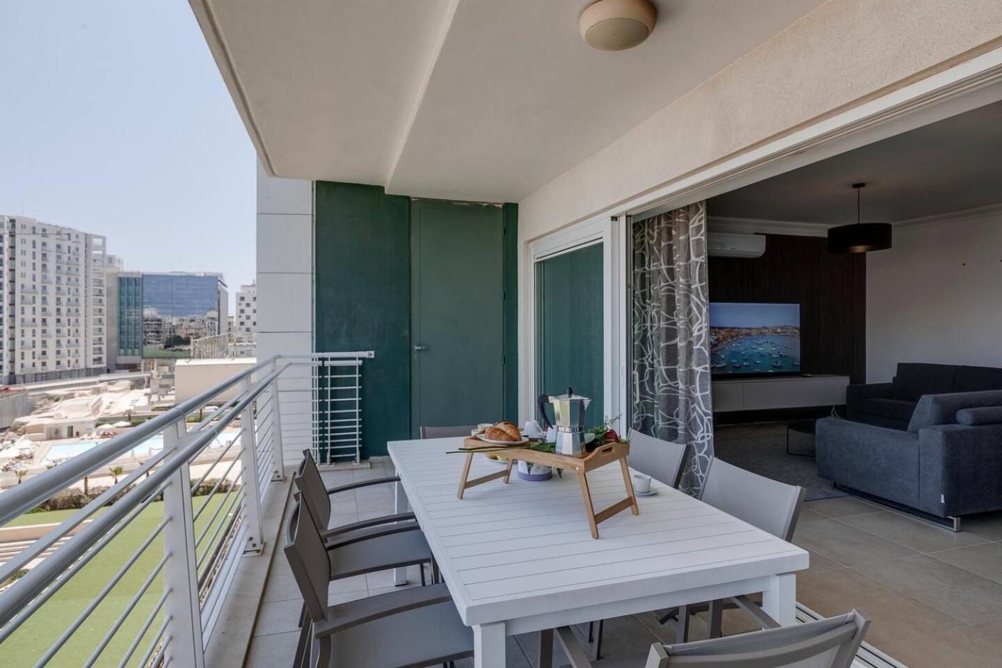 Fort Cambridge Apartments By Homely Sliema Exterior foto