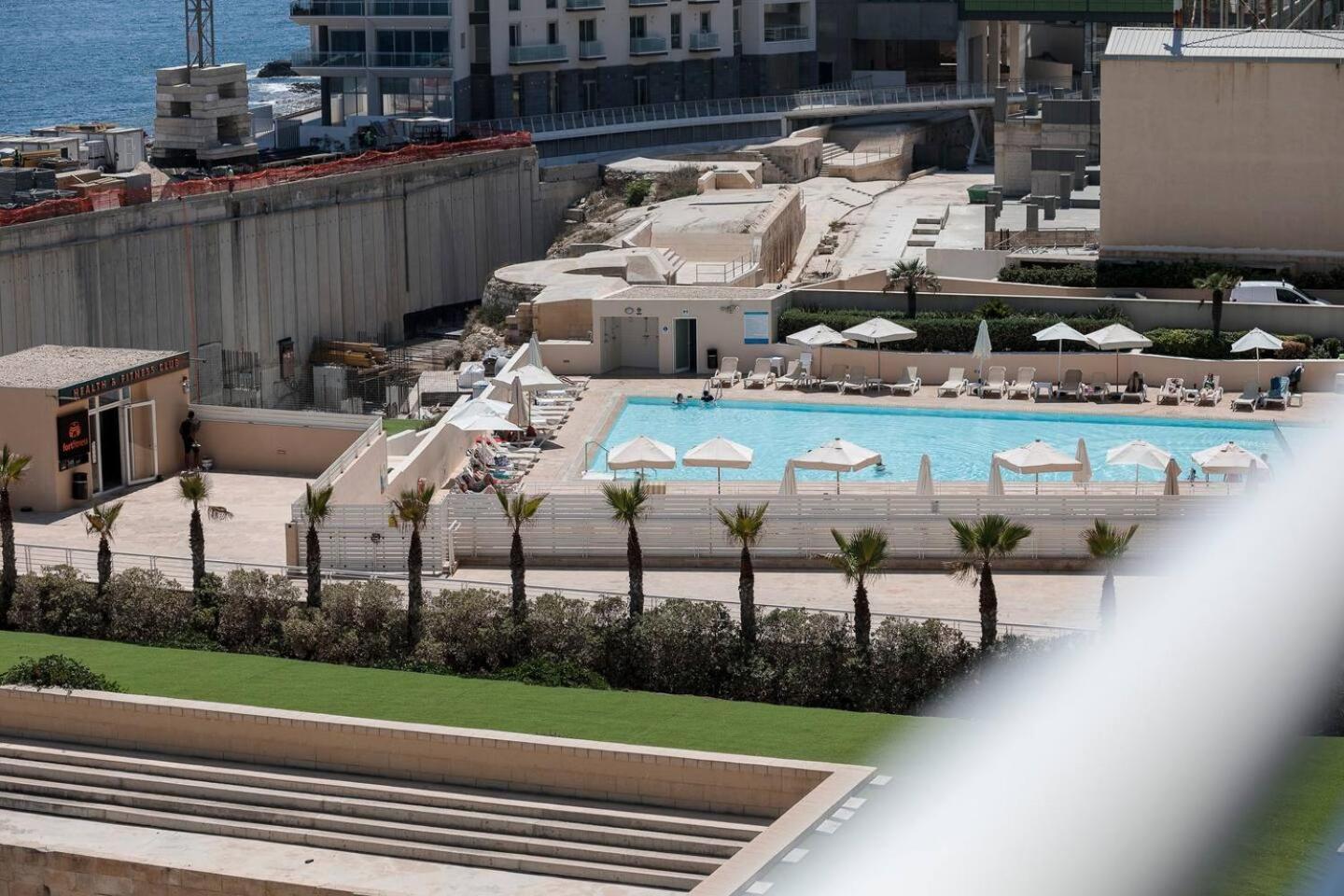 Fort Cambridge Apartments By Homely Sliema Exterior foto