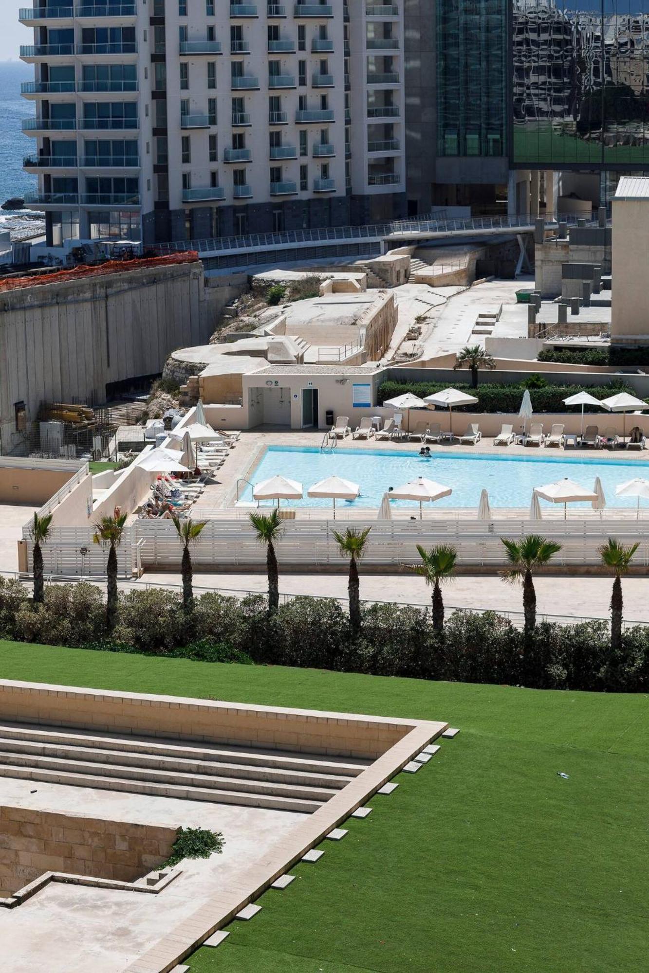 Fort Cambridge Apartments By Homely Sliema Exterior foto
