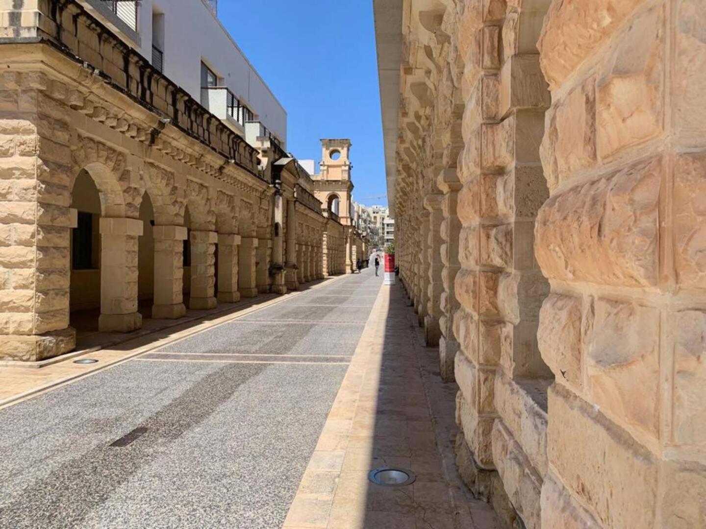 Fort Cambridge Apartments By Homely Sliema Exterior foto